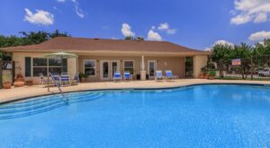 Vistas Apartments