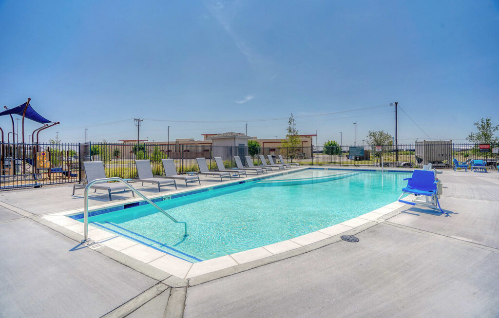 Ventura at Tradewinds — swimming pool